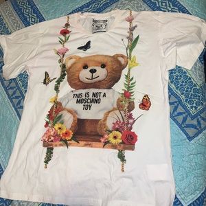 This is Not A Moschino Toy t shirt large worn once